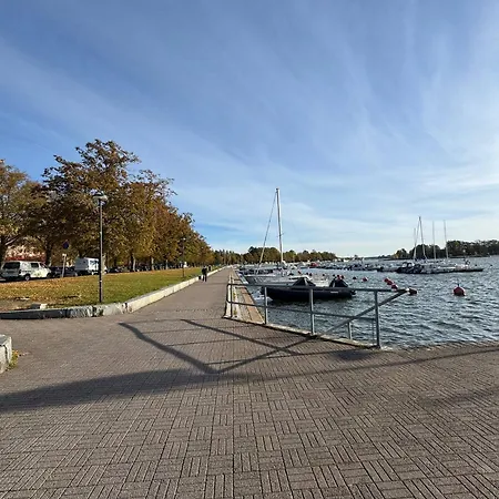 Cozy 1br Flat With Sauna In Ullanlinna, *