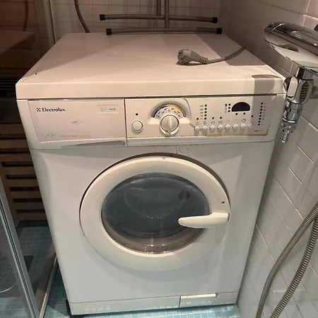 Cozy 1br Flat With Sauna In Ullanlinna, * 헬싱키